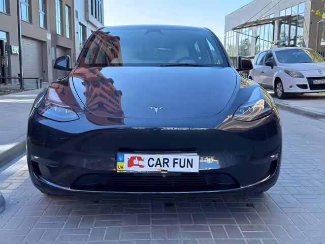 Tesla Model Y - зображення 2