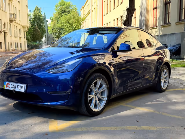 Tesla Model Y - зображення 1