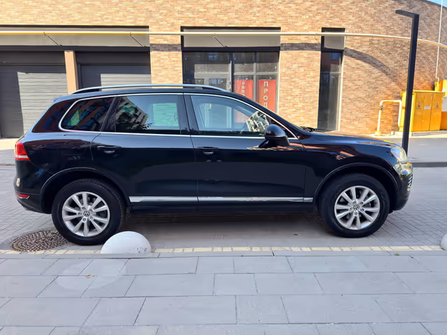 Volkswagen Touareg - зображення 4