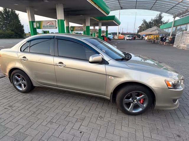 Mitsubishi Lancer - зображення 1