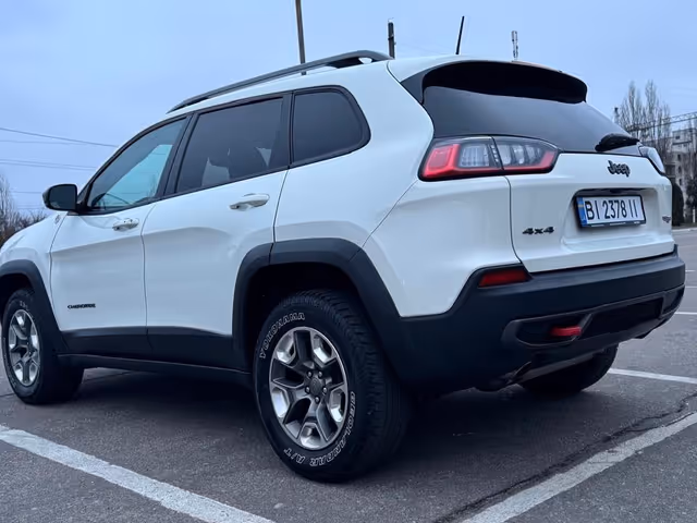 Jeep Cherokee - зображення 4