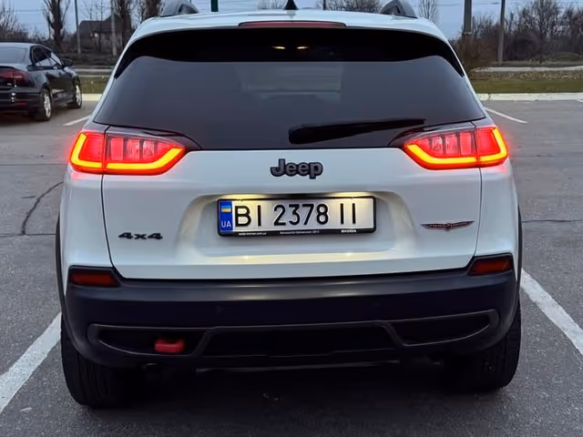 Jeep Cherokee - зображення 2