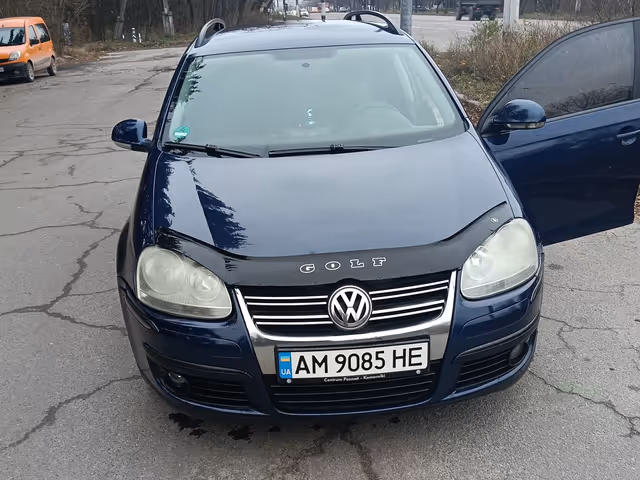 Volkswagen Golf - зображення 1