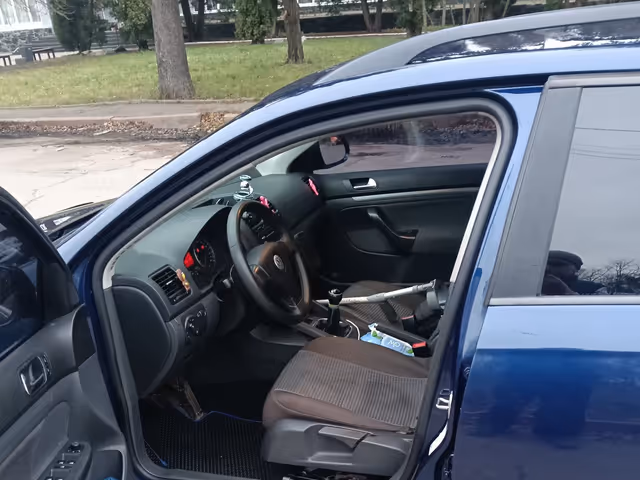 Volkswagen Golf - зображення 5