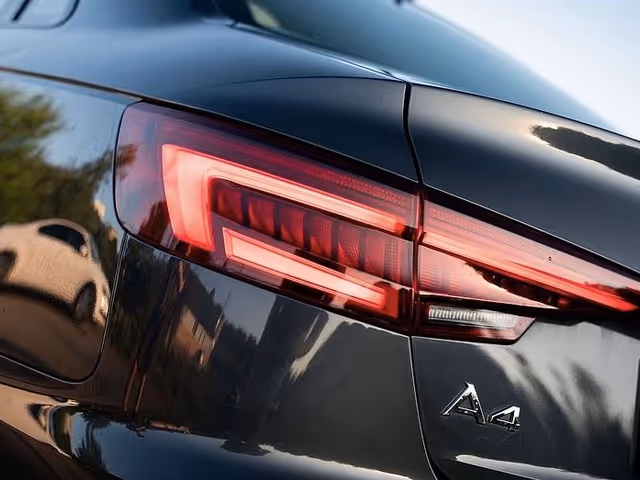 Audi A4 - зображення 2