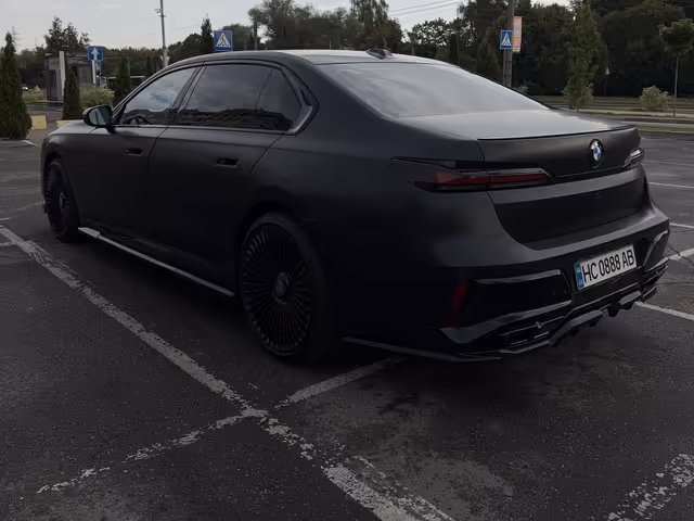 BMW 7 серії - зображення 3