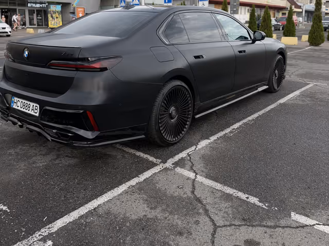 BMW 7 серії - зображення 5