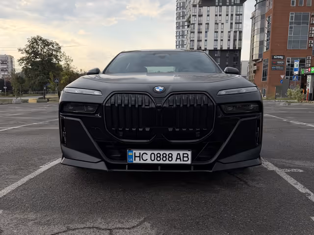 BMW 7 серії - зображення 2