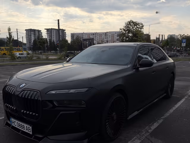 BMW 7 серії - зображення 1