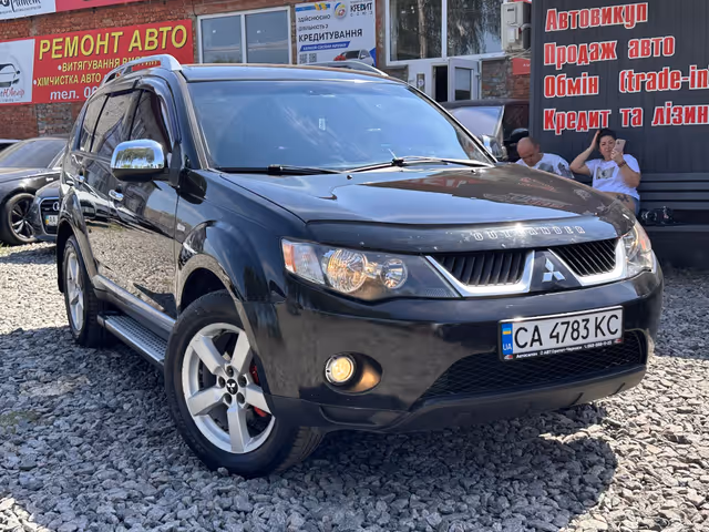 Mitsubishi Outlander - зображення 1