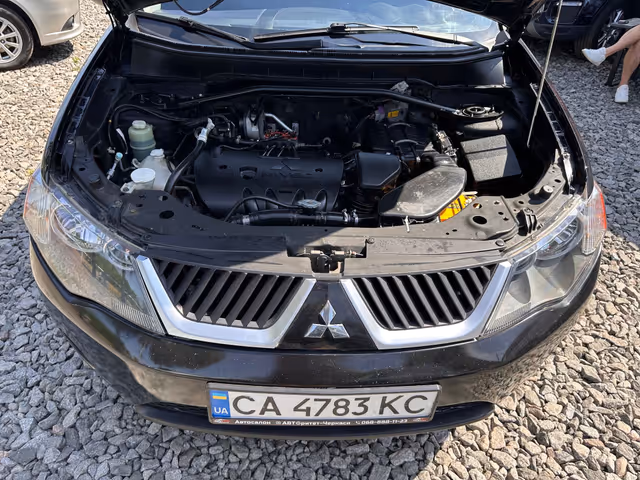 Mitsubishi Outlander - зображення 5