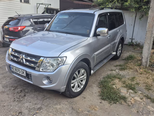 Mitsubishi Pajero - зображення 1