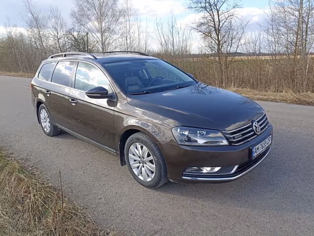 Volkswagen Passat - зображення 1