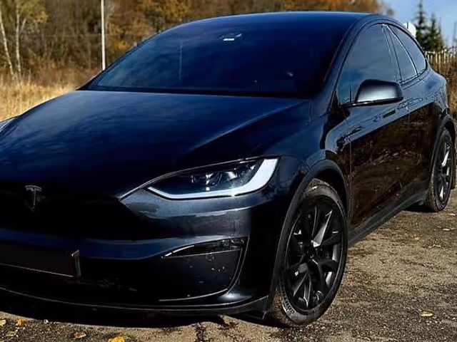 Tesla Model X - зображення 1