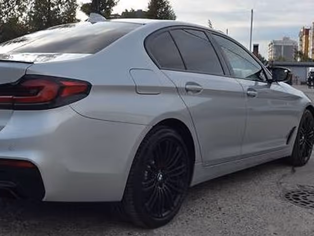 BMW 5 серії - зображення 2