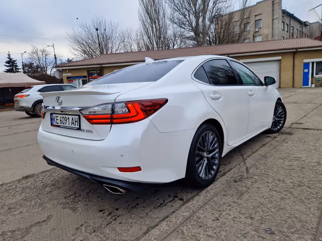 Lexus ES - зображення 4