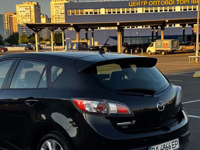 Mazda 3 - зображення 3