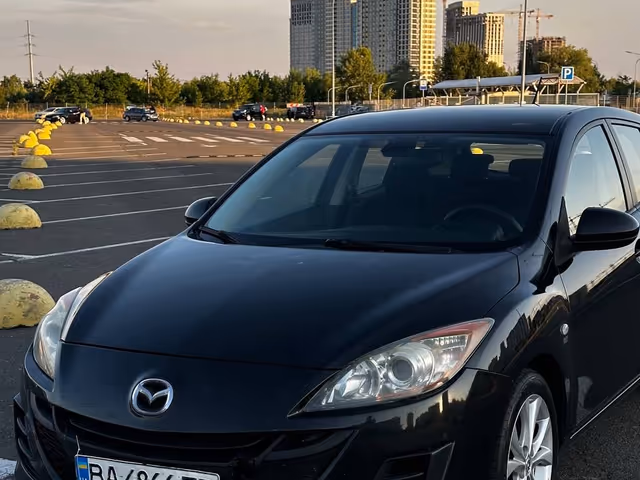 Mazda 3 - зображення 1