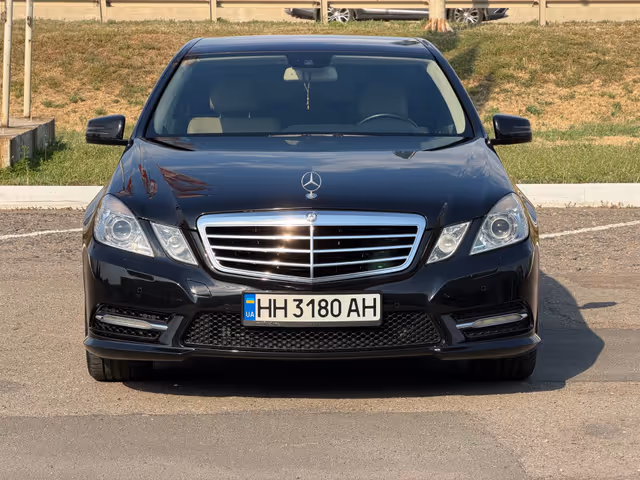 Mercedes-Benz E-Класс - зображення 3