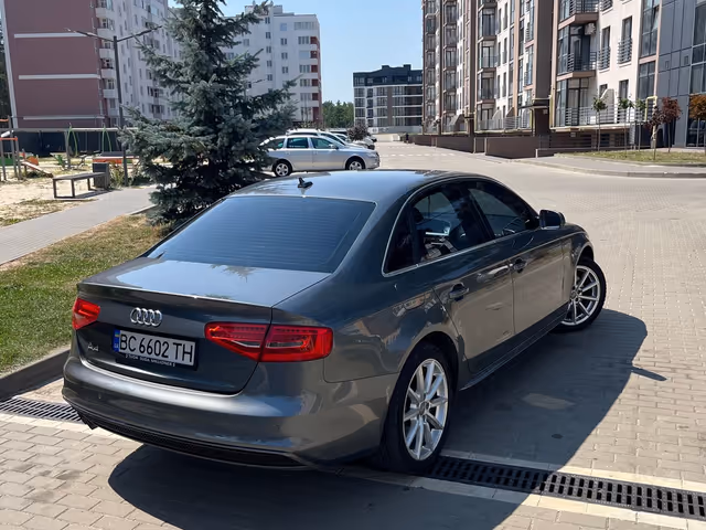 Audi A4 - зображення 4