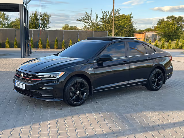 Volkswagen Jetta - зображення 1