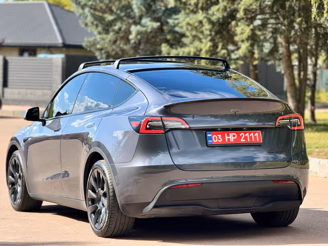 Tesla Model Y - зображення 4
