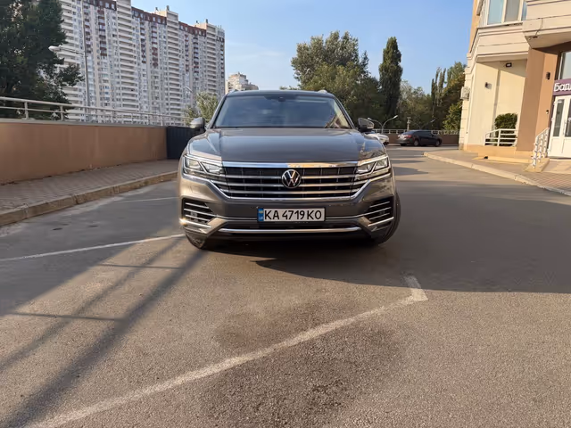 Volkswagen Touareg - зображення 2