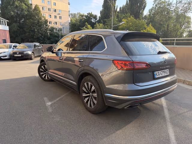 Volkswagen Touareg - зображення 5