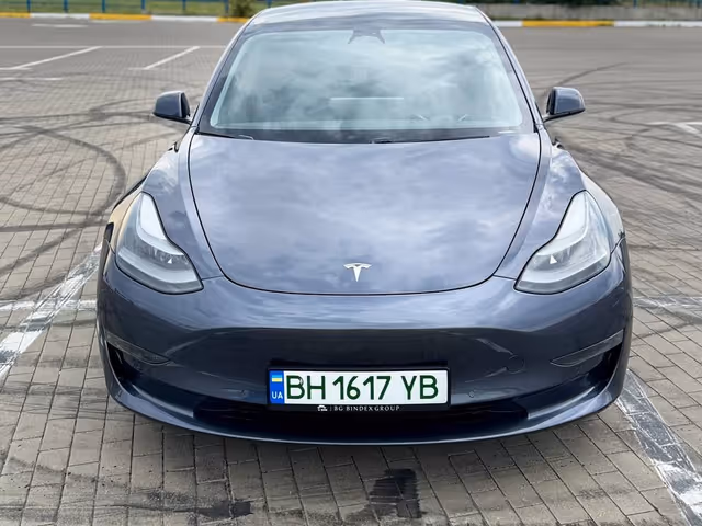 Tesla Model 3 - зображення 2