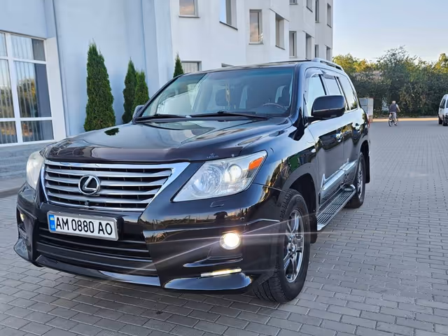 Lexus LX - зображення 1