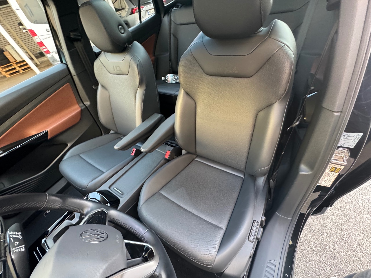 Volkswagen ID.4 - фото 3