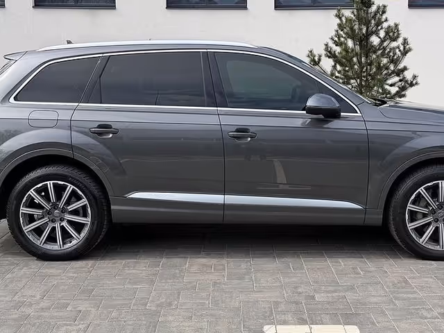 Audi Q7 - зображення 5