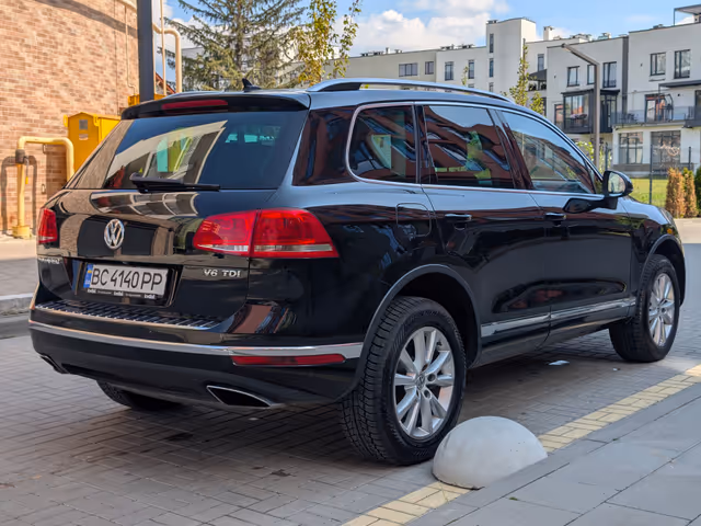 Volkswagen Touareg - зображення 5