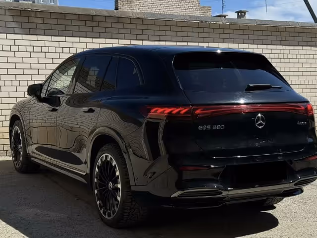 Mercedes-Benz EQS SUV - зображення 4