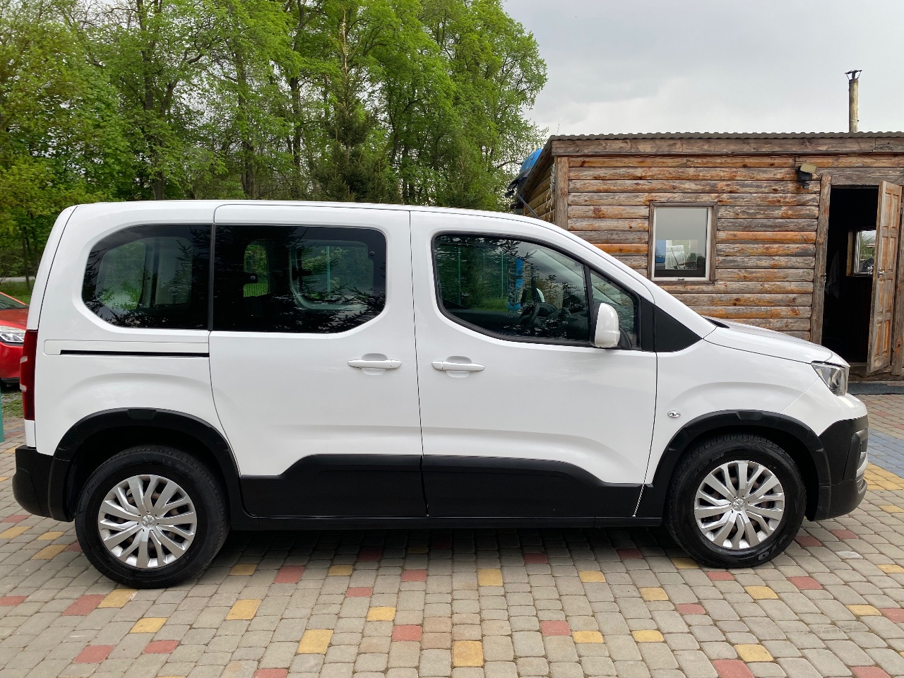 Peugeot Rifter - фото 9