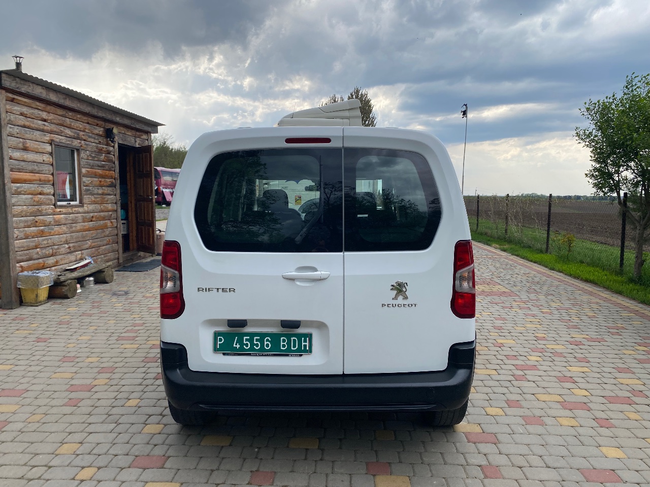 Peugeot Rifter - фото 20