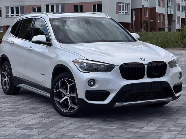 BMW X1 - зображення 1