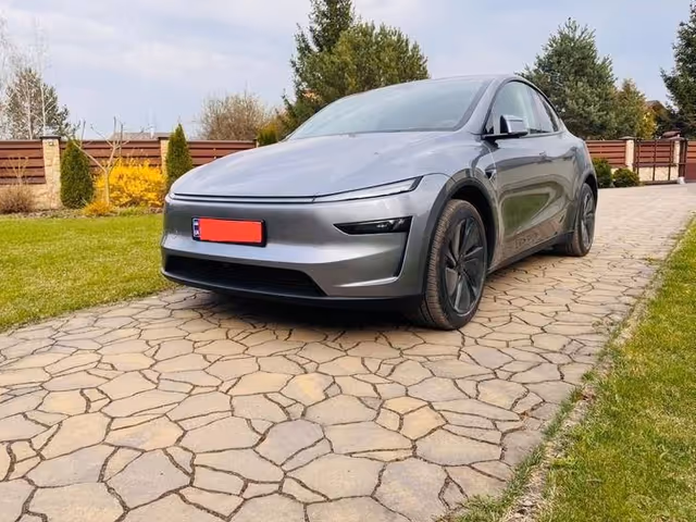 Tesla Model Y - зображення 1