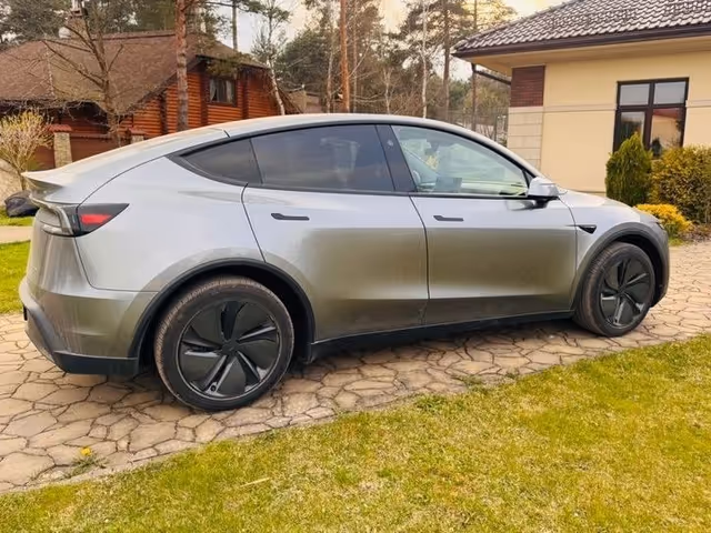 Tesla Model Y - зображення 3