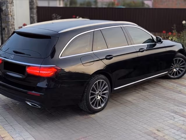 Mercedes-Benz E-Класс - зображення 4