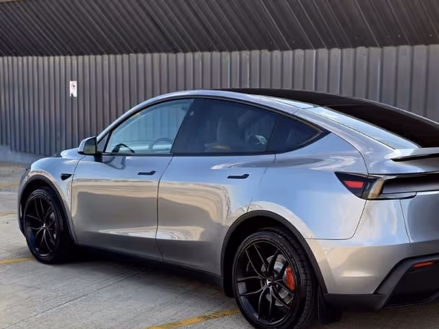 Tesla Model Y - зображення 5