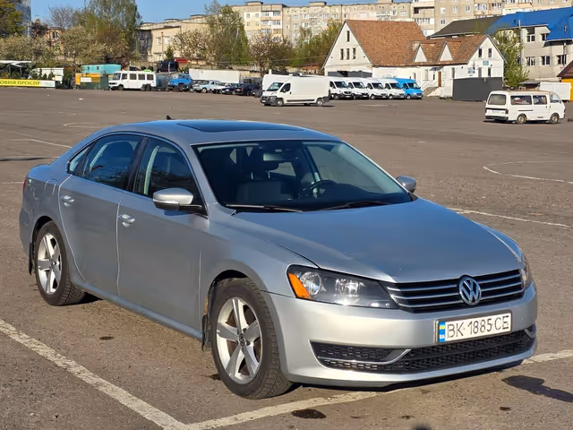 Volkswagen Passat - зображення 1