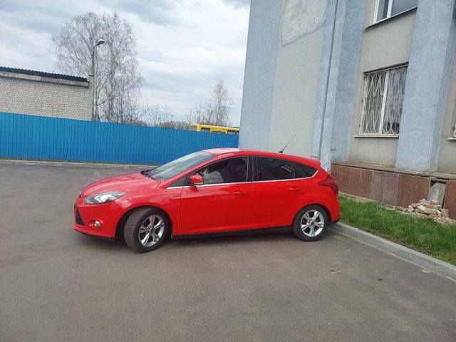 Ford Focus - фото 3