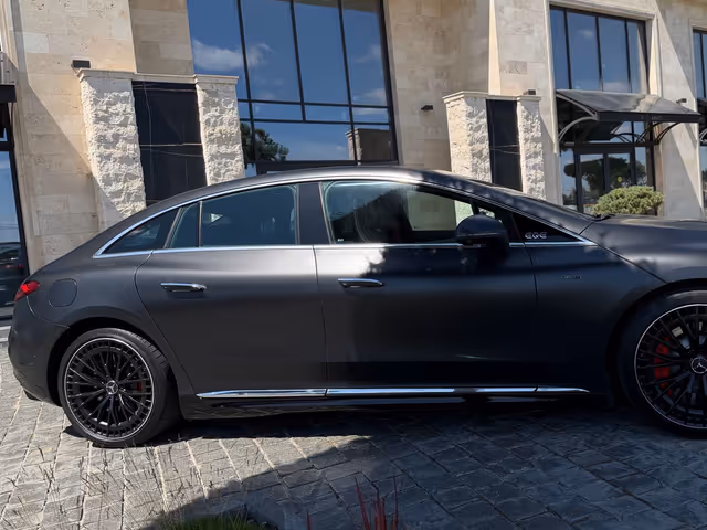 Mercedes-Benz EQE AMG - зображення 5