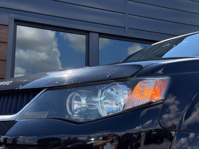 Mitsubishi Outlander - зображення 4