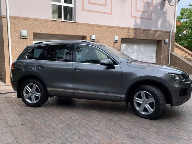 Volkswagen Touareg - зображення 2
