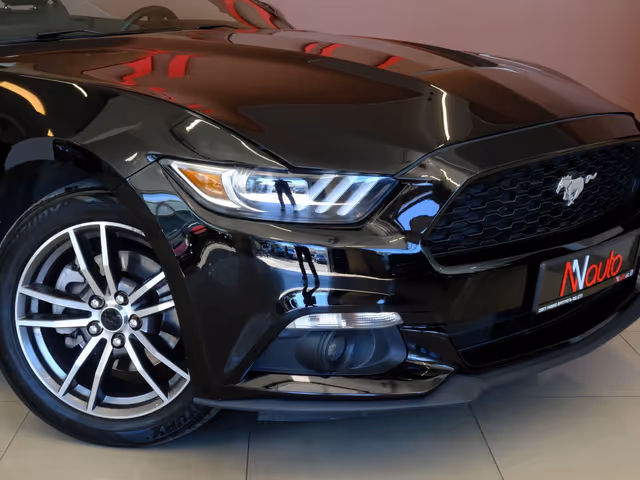 Ford Mustang - зображення 3