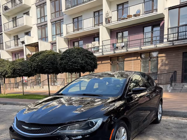 Chrysler 200 - зображення 1