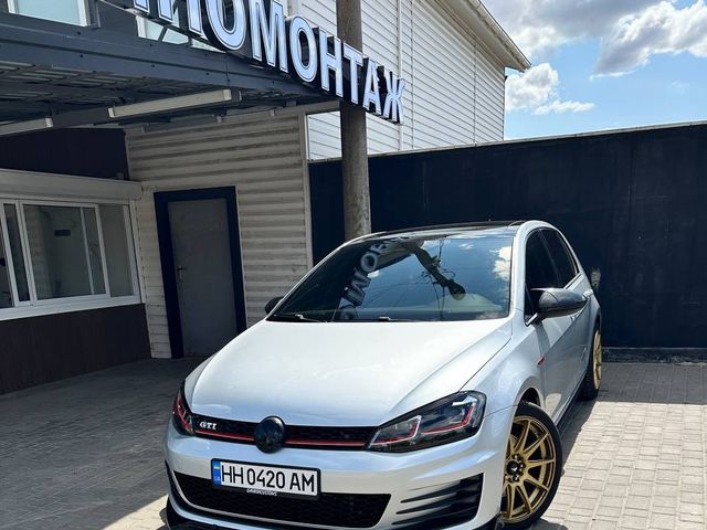 Volkswagen Golf GTI - зображення 3
