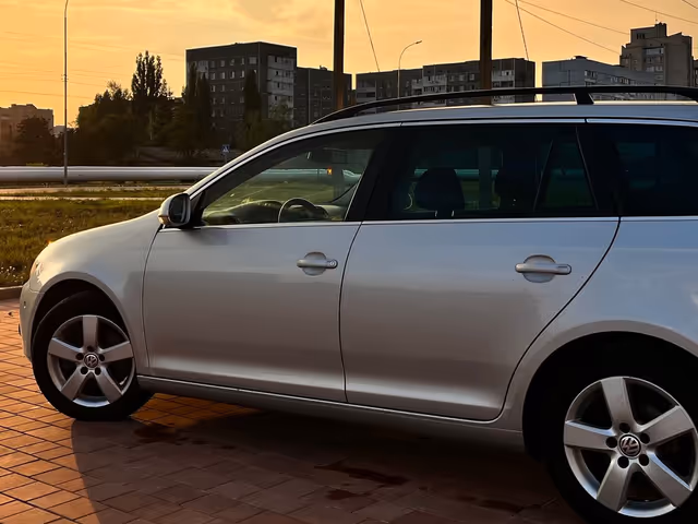 Volkswagen Golf - зображення 4
